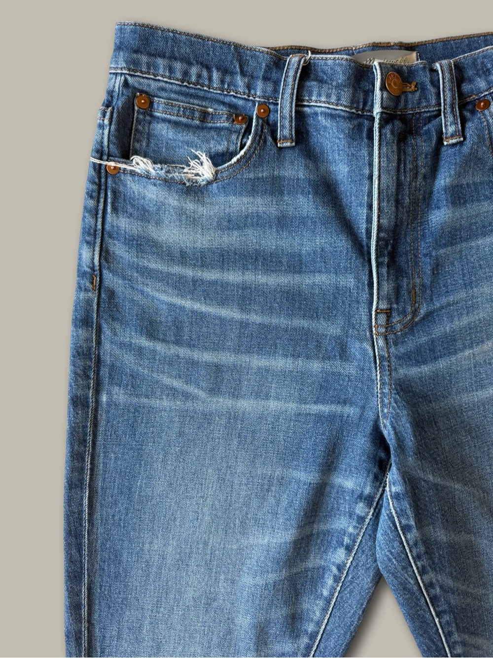 Madewell High Rise Slim Boyjean Size 28 Medium Wash Distressed Pocket Detail - Picture 3 of 9
